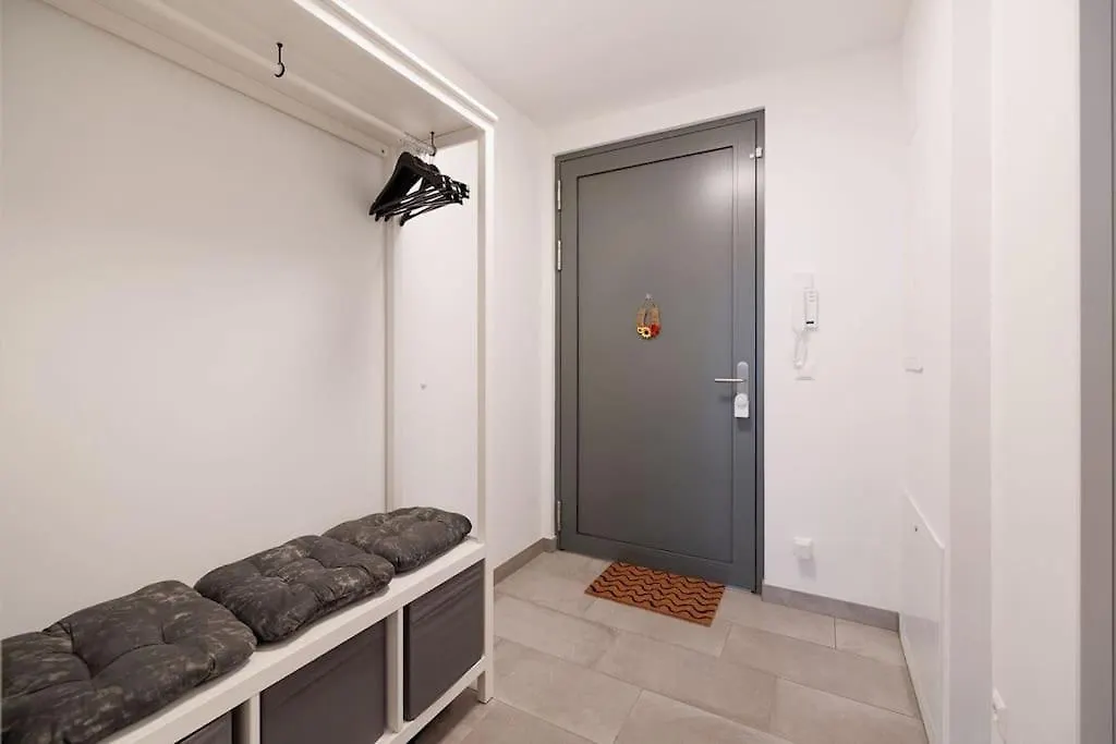 New! Convenient Viennalove Apartment Wienmeidling Austria