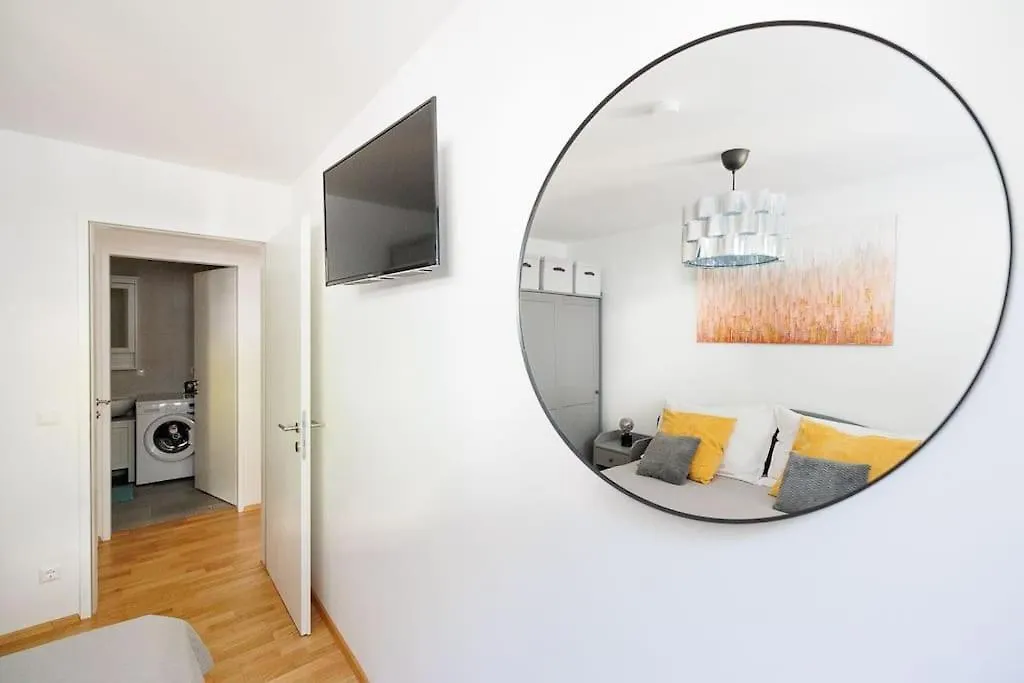 New! Convenient Viennalove Apartment Wienmeidling  Vienna